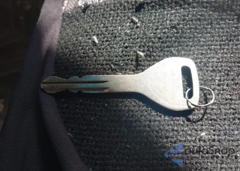 2004 Subaru Forester 2.5Xs из США, поврежденный, VIN JF1SG65624H760531